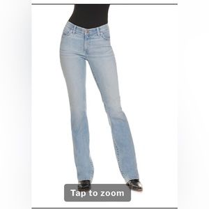 Wrangler Women's Willow Light Wash Mid Rise Boot Cut Ultimate Riding Jean- NWT